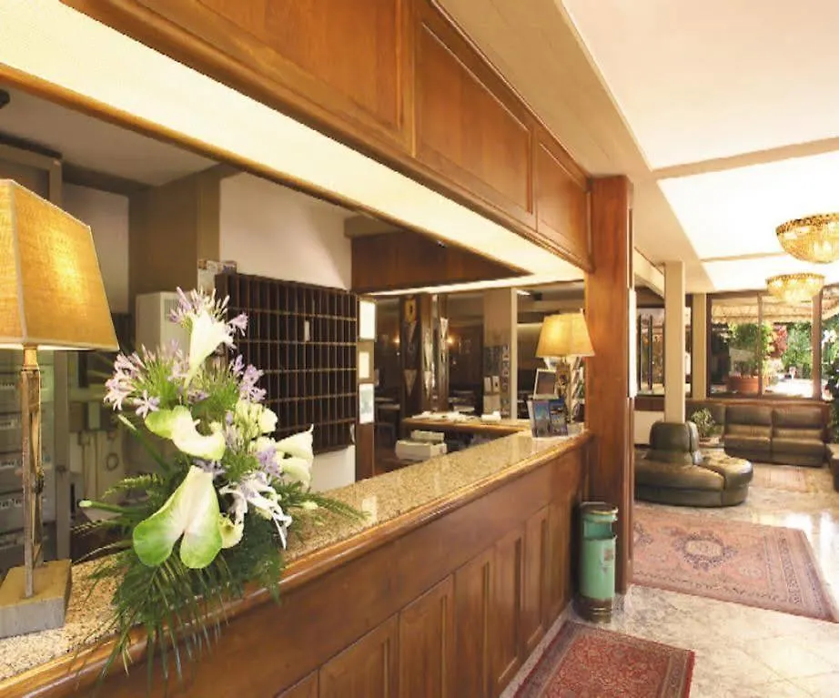 Hotel Lago Verde Serravalle Pistoiese 3*,  Italy