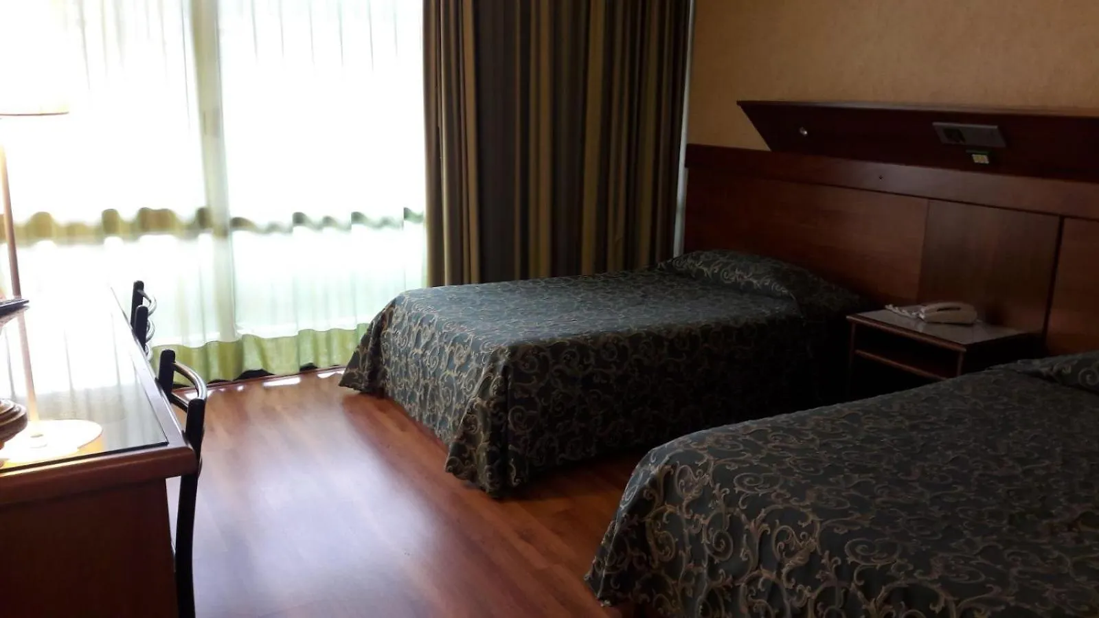 Hotel Lago Verde Serravalle Pistoiese 3*,  Italy